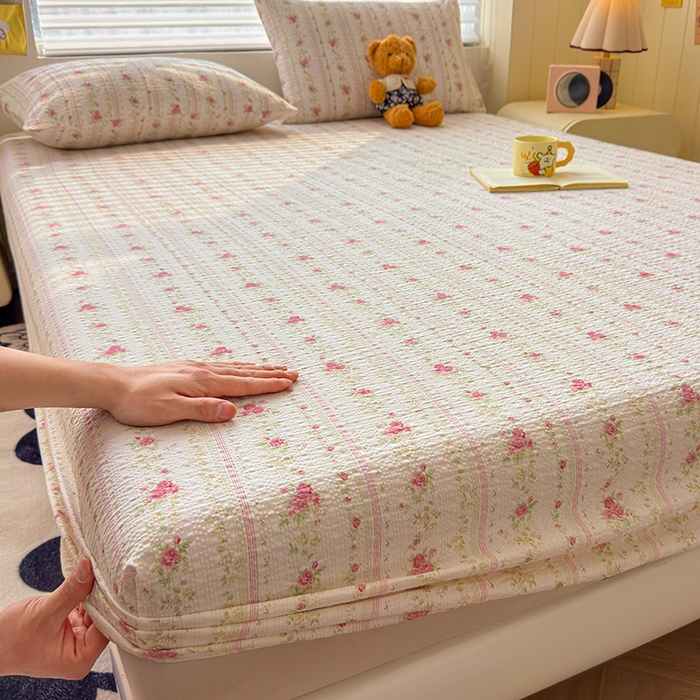 91家纺网 家纺一手货源 找家纺 （总）梵朴 2026新款A类泡芙棉云感木棉邹邹纱双层纱床笠三件套