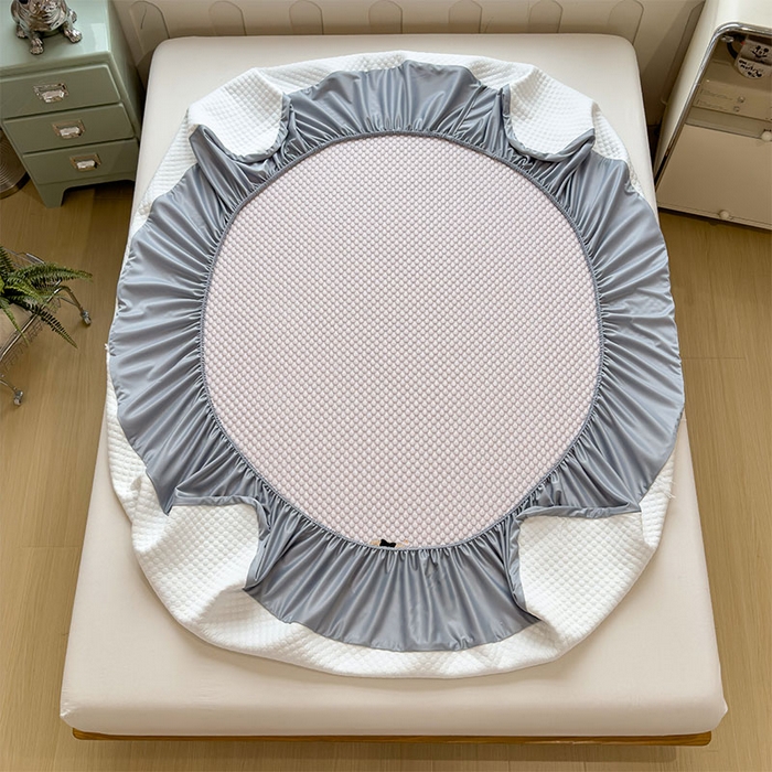 91家纺网 家纺一手货源 找家纺 莱家富  2026新款A类卡通3D冰豆豆凉席三件套凉感值过0.21夏天刺绣冰丝席可机洗儿童空调软席子-豆豆小熊 冰晶紫-床笠款