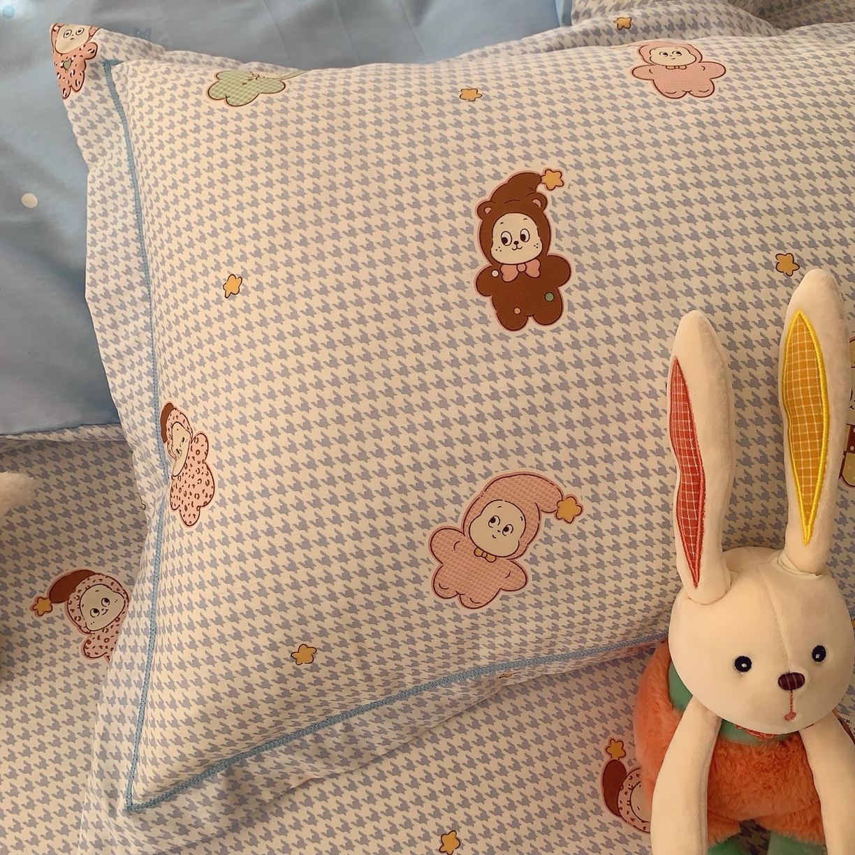 91家纺网 家纺一手货源 找家纺 奈萝家纺 2025新款全棉纯棉小清新印花四件套-第一波 小魔仙蓝