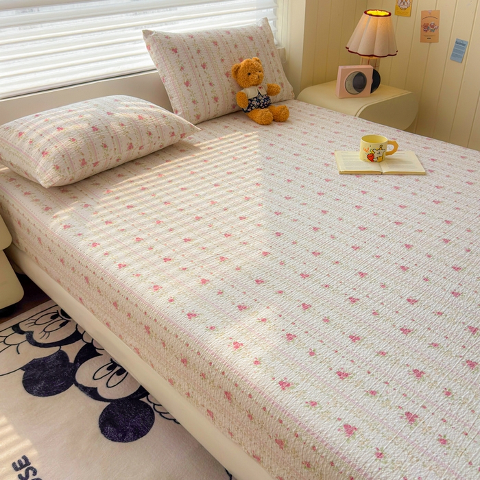 91家纺网 家纺一手货源 找家纺 梵朴 2026新款A类泡芙棉云感木棉邹邹纱双层纱床笠三件套 春日花语