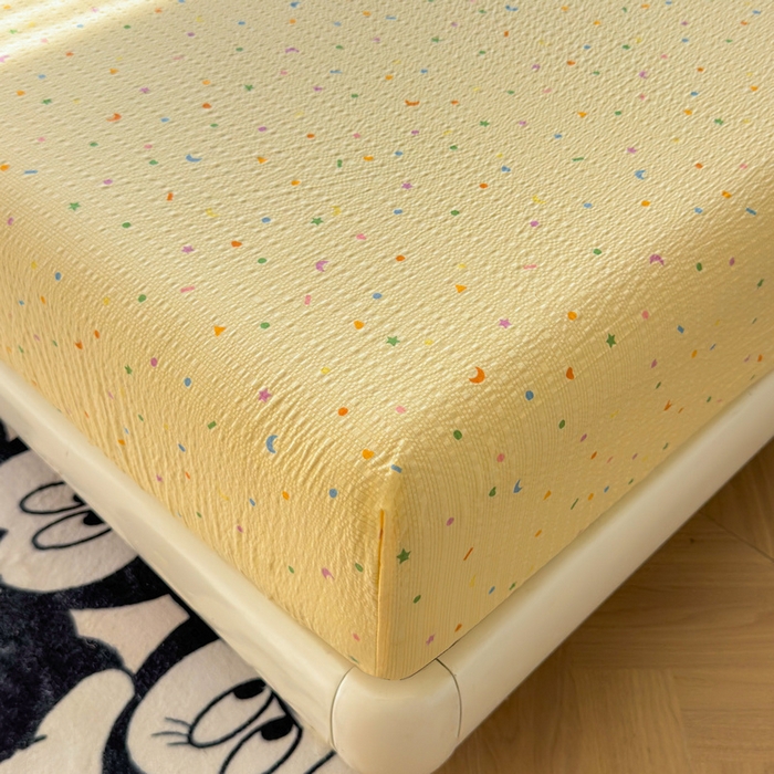 91家纺网 家纺一手货源 找家纺 梵朴 2026新款A类泡芙棉云感木棉邹邹纱双层纱床笠三件套 璀璨星空