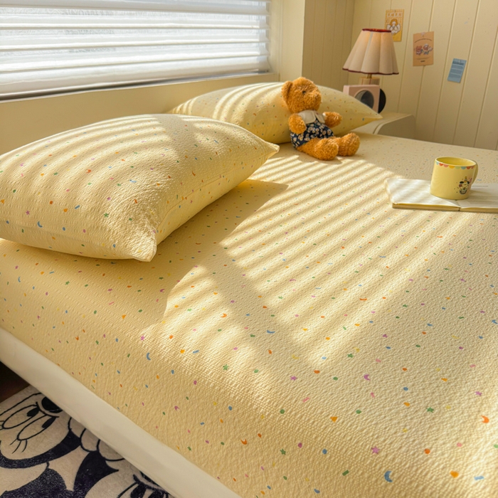 91家纺网 家纺一手货源 找家纺 梵朴 2026新款A类泡芙棉云感木棉邹邹纱双层纱床笠三件套 璀璨星空