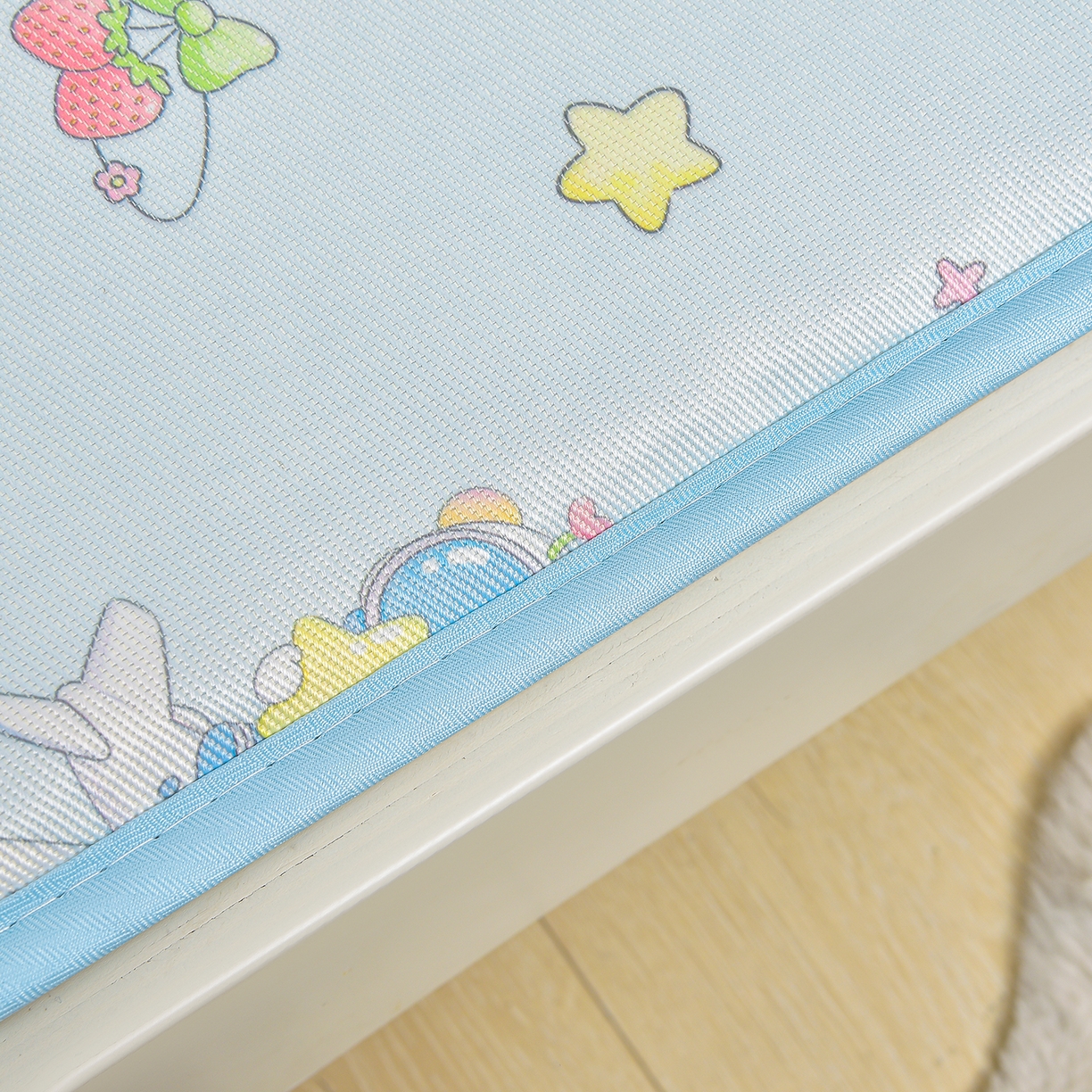 91家纺网 家纺一手货源 找家纺 宝贝优选 2026新款儿童凉席加厚四季床垫午休垫拼接床垫 宇宙之梦