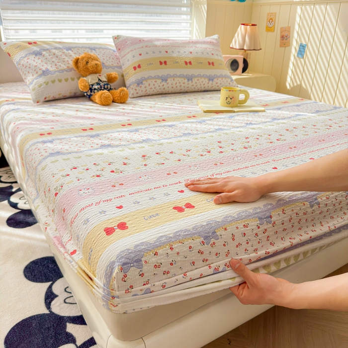 91家纺网 家纺一手货源 找家纺 梵朴 2026新款A类泡芙棉云感木棉邹邹纱双层纱床笠三件套 蝴蝶结小兔