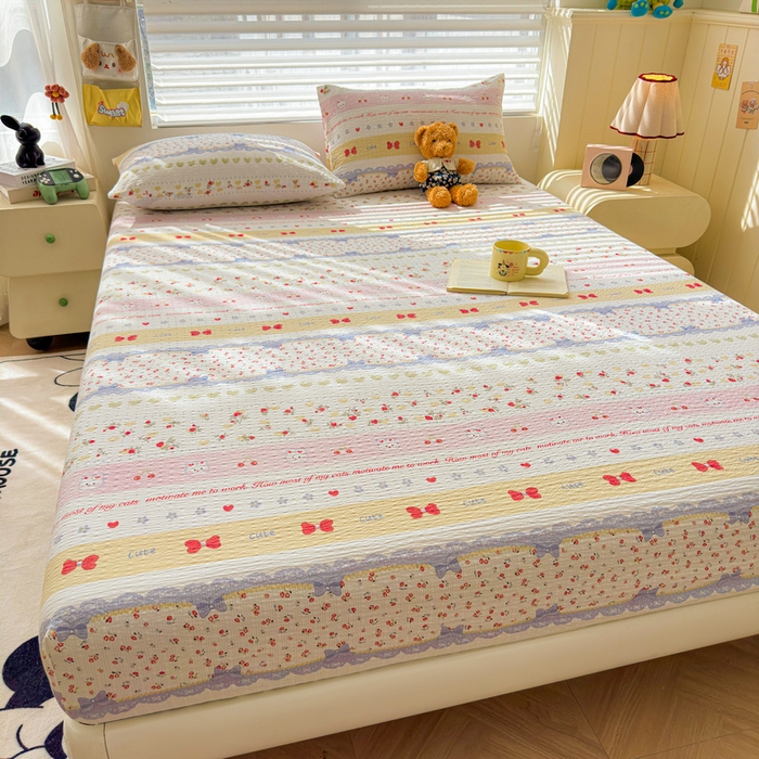 91家纺网 家纺一手货源 找家纺 梵朴 2026新款A类泡芙棉云感木棉邹邹纱双层纱床笠三件套 蝴蝶结小兔