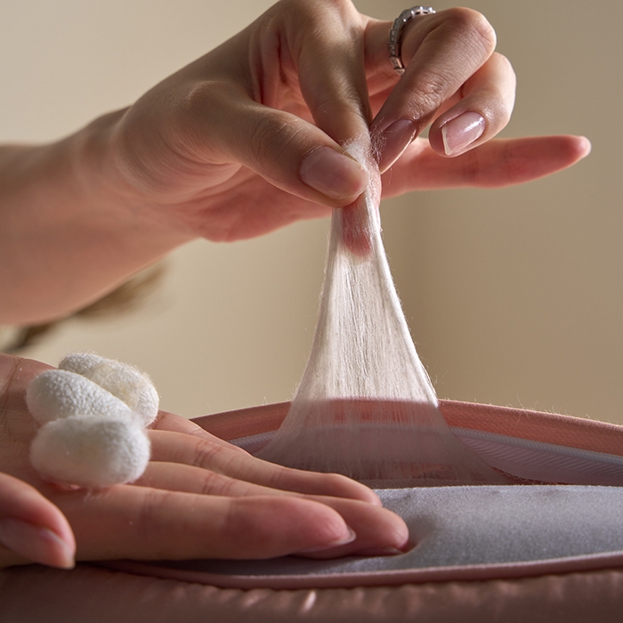 91家纺网 家纺一手货源 找家纺 （总）微枕芯 2026新款生物基蚕丝玫瑰面包枕