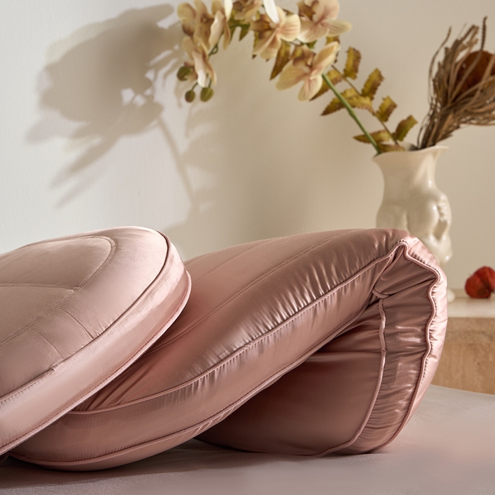 91家纺网 家纺一手货源 找家纺 （总）微枕芯 2026新款生物基蚕丝玫瑰面包枕