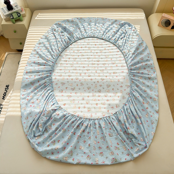 91家纺网 家纺一手货源 找家纺 梵朴 2026新款A类泡芙棉云感木棉邹邹纱双层纱床笠三件套 花从小兔