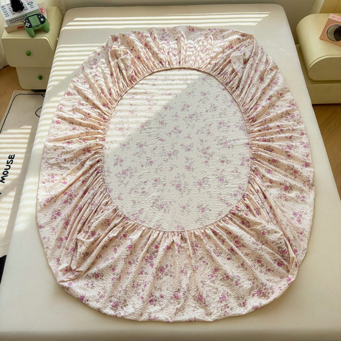 91家纺网 家纺一手货源 找家纺 梵朴 2026新款A类泡芙棉云感木棉邹邹纱双层纱床笠三件套 花季紫