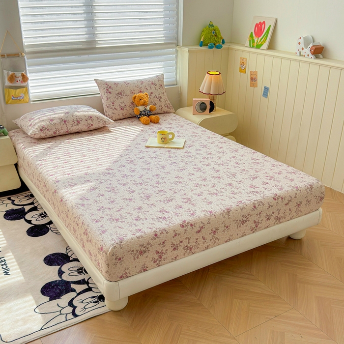 91家纺网 家纺一手货源 找家纺 梵朴 2026新款A类泡芙棉云感木棉邹邹纱双层纱床笠三件套 花季紫