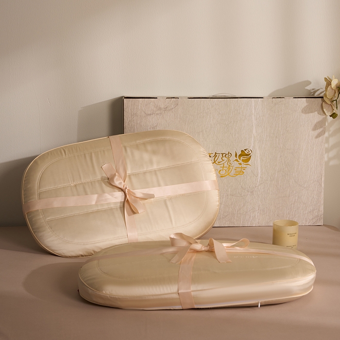 91家纺网 家纺一手货源 找家纺 微枕芯 2026新款生物基蚕丝玫瑰面包枕 香槟色