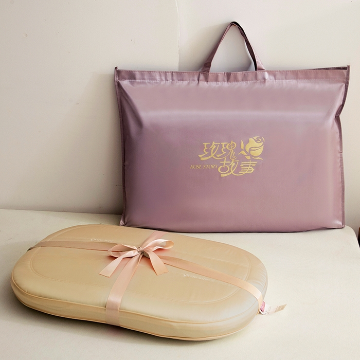 91家纺网 家纺一手货源 找家纺 微枕芯 2026新款生物基蚕丝玫瑰面包枕 香槟色