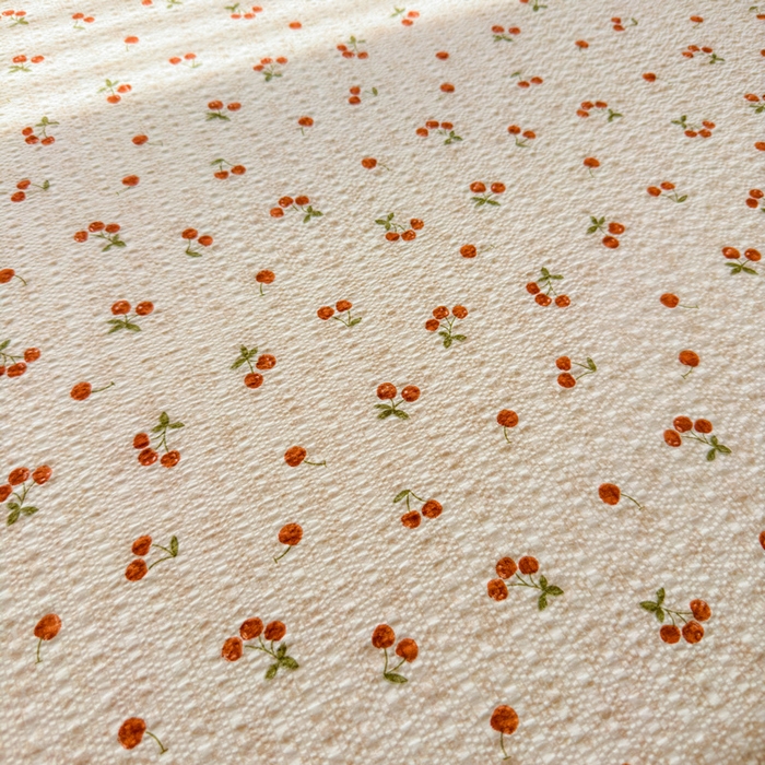 91家纺网 家纺一手货源 找家纺 梵朴 2026新款A类泡芙棉云感木棉邹邹纱双层纱床笠三件套 酒渍櫻桃