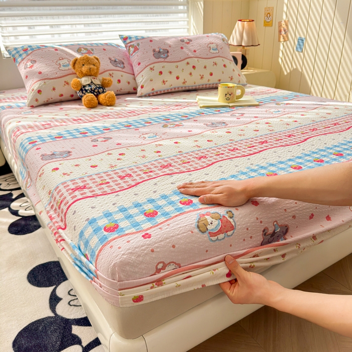 91家纺网 家纺一手货源 找家纺 梵朴 2026新款A类泡芙棉云感木棉邹邹纱双层纱床笠三件套 快乐小狗