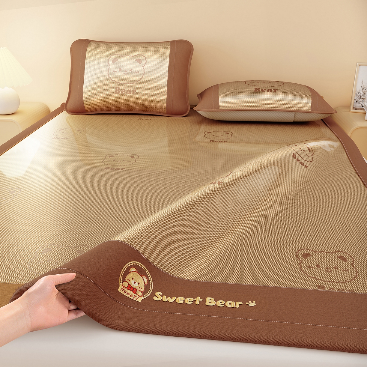 91家纺网 家纺一手货源 找家纺 女子家纺 2026新款水洗冰藤床席款床笠款凉席-快乐熊 快乐熊-魅力咖