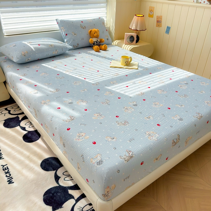 91家纺网 家纺一手货源 找家纺 梵朴 2026新款A类泡芙棉云感木棉邹邹纱双层纱床笠三件套 猫咪蓝