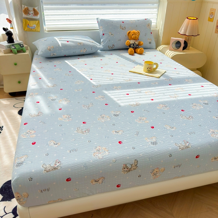 91家纺网 家纺一手货源 找家纺 梵朴 2026新款A类泡芙棉云感木棉邹邹纱双层纱床笠三件套 猫咪蓝