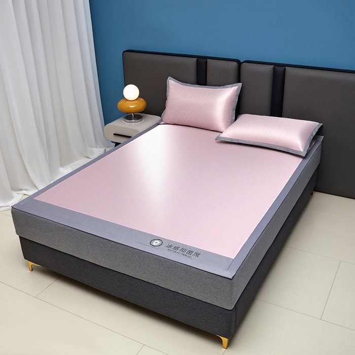 91家纺网 家纺一手货源 找家纺 铺尚美家纺 2026 新款A类复合加厚三明治抗菌碳光冰丝席子凉席三件套 抗菌碳光水丝席床单款-樱花粉