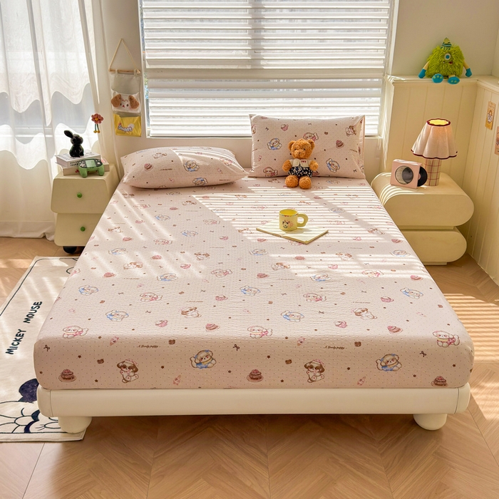 91家纺网 家纺一手货源 找家纺 梵朴 2026新款A类泡芙棉云感木棉邹邹纱双层纱床笠三件套 甜品萌狗