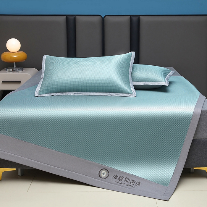 91家纺网 家纺一手货源 找家纺 铺尚美家纺 2026 新款A类复合加厚三明治抗菌碳光冰丝席子凉席三件套 抗菌碳光水丝席床单款-水绿