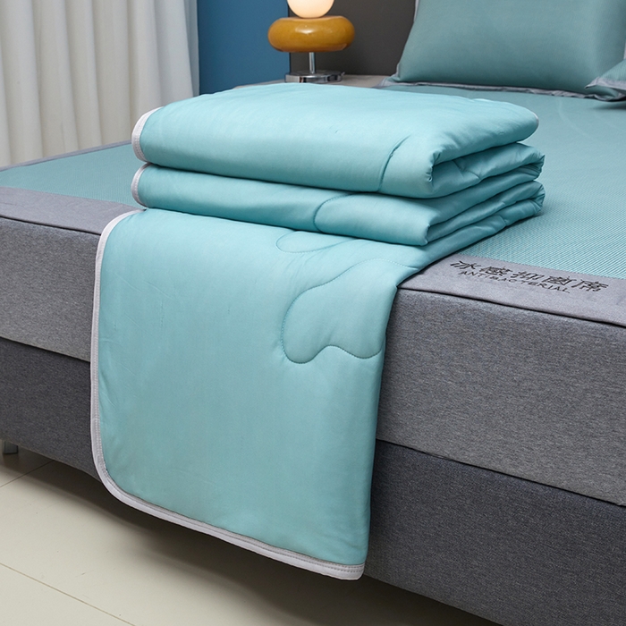 91家纺网 家纺一手货源 找家纺 铺尚美家纺 2026 新款A类复合加厚三明治抗菌碳光冰丝席子凉席三件套 抗菌碳光水丝席床单款-水绿