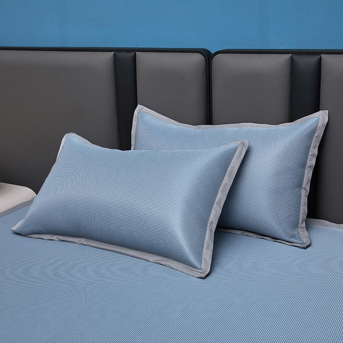 91家纺网 家纺一手货源 找家纺 铺尚美家纺 2026 新款A类复合加厚三明治抗菌碳光冰丝席子凉席三件套 抗菌碳光水丝席床单款-天蓝