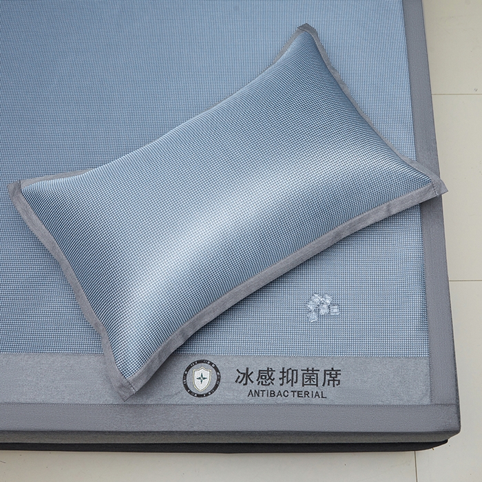 91家纺网 家纺一手货源 找家纺 铺尚美家纺 2026 新款A类复合加厚三明治抗菌碳光冰丝席子凉席三件套 抗菌碳光水丝席床单款-天蓝