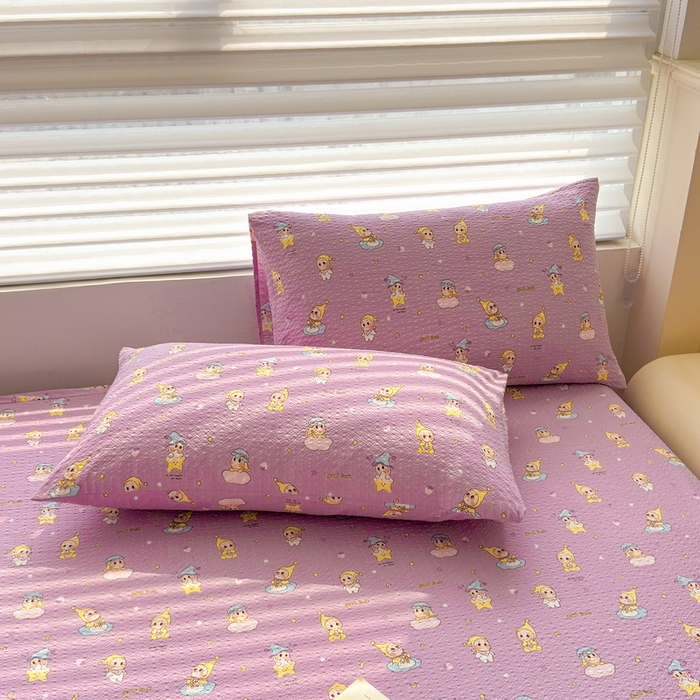 91家纺网 家纺一手货源 找家纺 梵朴 2026新款A类泡芙棉云感木棉邹邹纱双层纱床笠三件套 星星玩偶紫