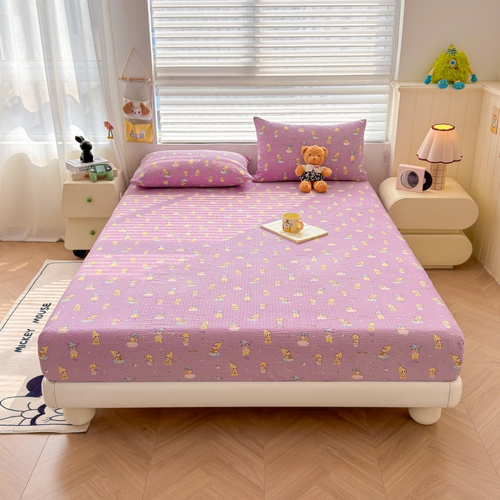 91家纺网 家纺一手货源 找家纺 梵朴 2026新款A类泡芙棉云感木棉邹邹纱双层纱床笠三件套 星星玩偶紫