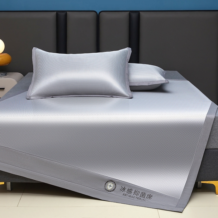 91家纺网 家纺一手货源 找家纺 铺尚美家纺 2026 新款A类复合加厚三明治抗菌碳光冰丝席子凉席三件套 抗菌碳光水丝席床单款-绅士灰