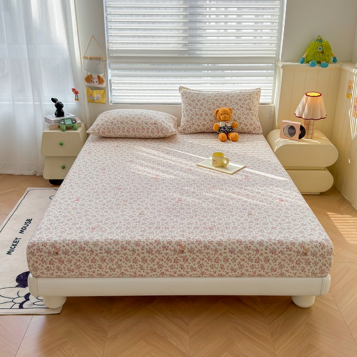 91家纺网 家纺一手货源 找家纺 梵朴 2026新款A类泡芙棉云感木棉邹邹纱双层纱床笠三件套 紫花免