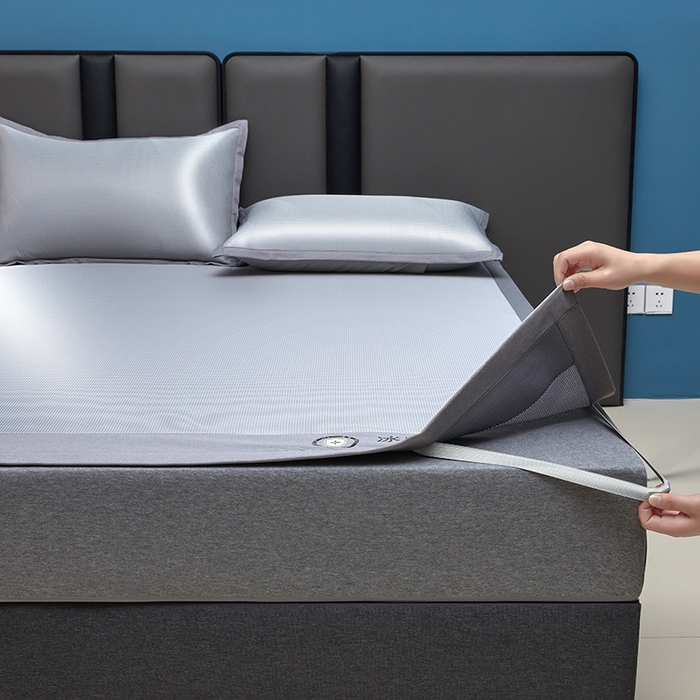 91家纺网 家纺一手货源 找家纺 铺尚美家纺 2026 新款A类复合加厚三明治抗菌碳光冰丝席子凉席三件套 抗菌碳光水丝席床单款-绅士灰