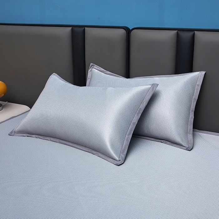 91家纺网 家纺一手货源 找家纺 铺尚美家纺 2026 新款A类复合加厚三明治抗菌碳光冰丝席子凉席三件套 抗菌碳光水丝席床单款-绅士灰