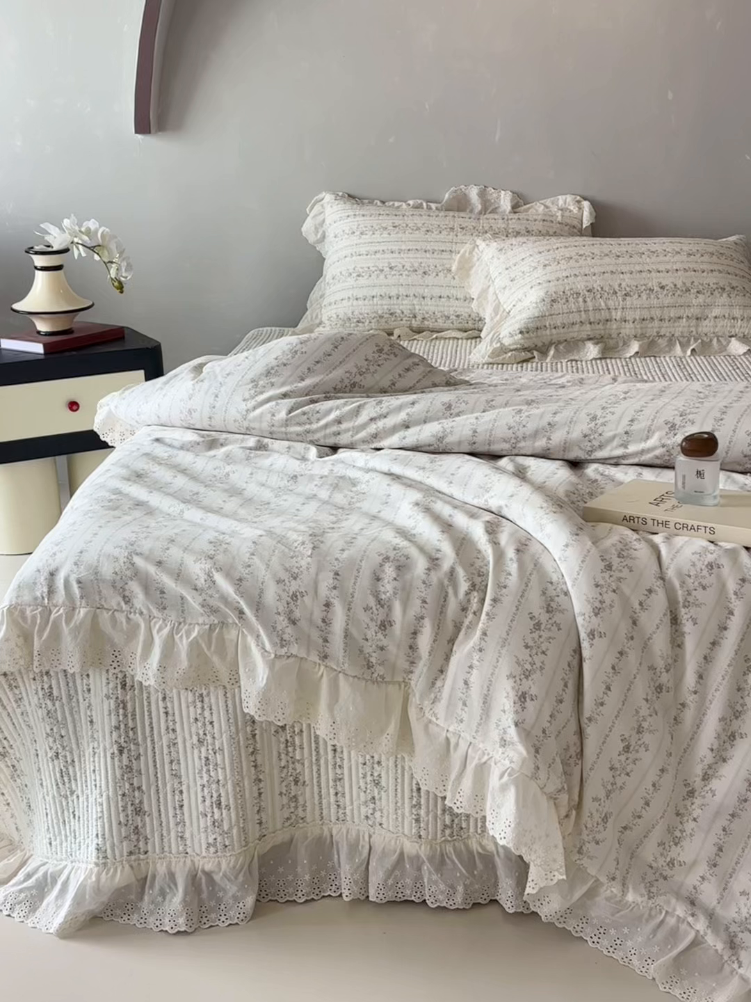 91家纺网 家纺一手货源 找家纺 满座家居 2026新款法式纯棉花边全棉床盖四件套小碎花田园风 奶油泡芙