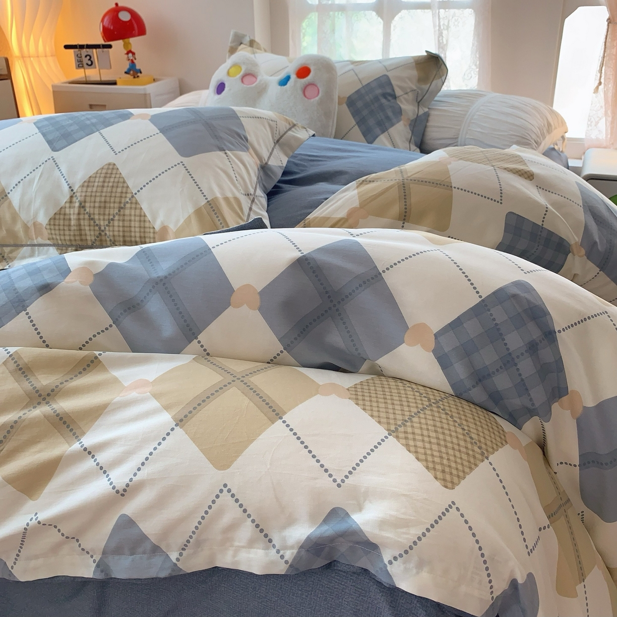 91家纺网 家纺一手货源 找家纺 奈萝家纺 2025新款全棉纯棉小清新印花四件套-第二波 学院风