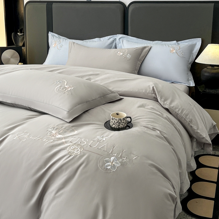 91家纺网 家纺一手货源 找家纺 AB家纺  2026年新款全棉绣花四件套—春妍 春妍-银灰