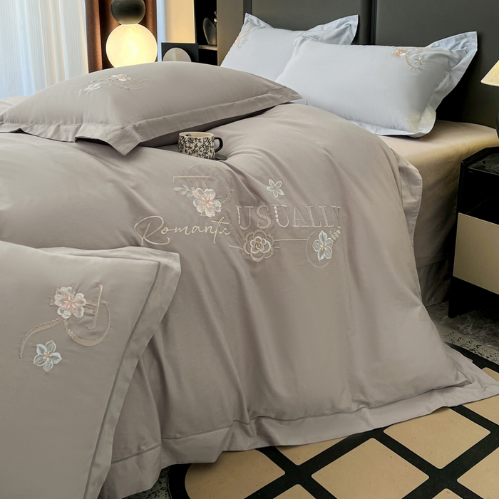 91家纺网 家纺一手货源 找家纺 AB家纺  2026年新款全棉绣花四件套—春妍 春妍-银灰