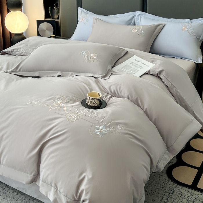 91家纺网 家纺一手货源 找家纺 AB家纺  2026年新款全棉绣花四件套—春妍 春妍-银灰