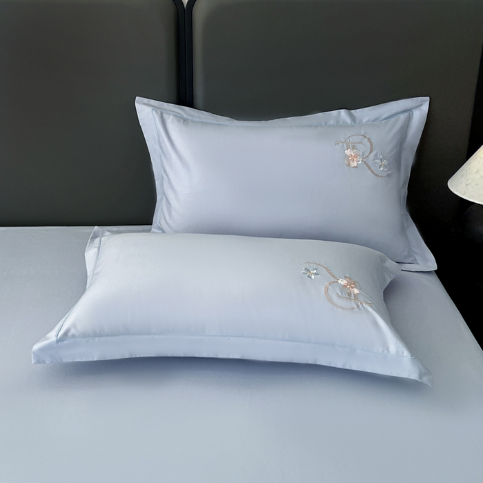 91家纺网 家纺一手货源 找家纺 AB家纺  2026年新款全棉绣花四件套—春妍 春妍-浅蓝