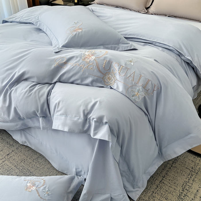 91家纺网 家纺一手货源 找家纺 AB家纺  2026年新款全棉绣花四件套—春妍 春妍-浅蓝