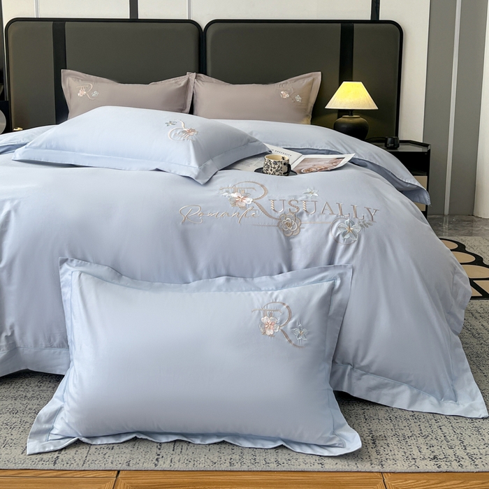 91家纺网 家纺一手货源 找家纺 AB家纺  2026年新款全棉绣花四件套—春妍 春妍-浅蓝