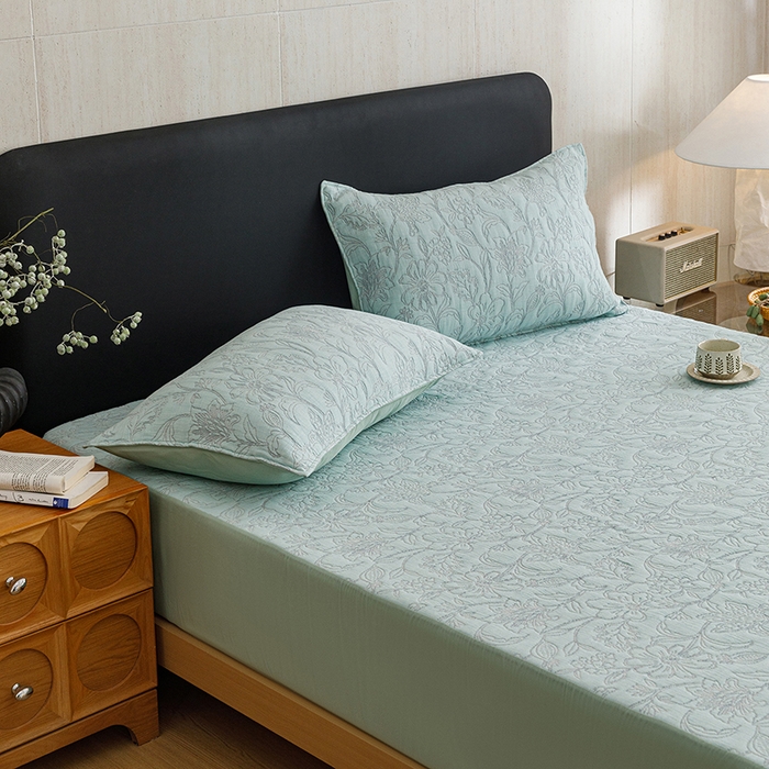 91家纺网 家纺一手货源 找家纺 悦然毛巾被 2026新款全棉三层纱加厚纱布枕套床笠三件套 花织流年蓝