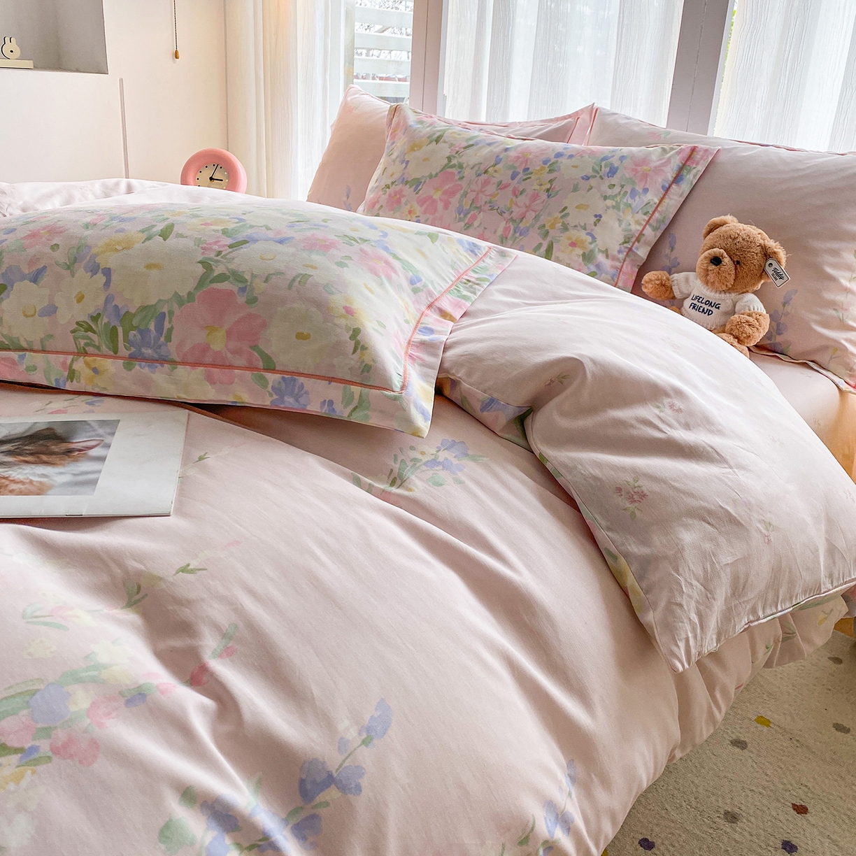 91家纺网 家纺一手货源 找家纺 钰锦铂2026新款直播爆款全棉四件套13070吊边床单一字绣印花纯棉三件套四件套 浣溪沙-粉