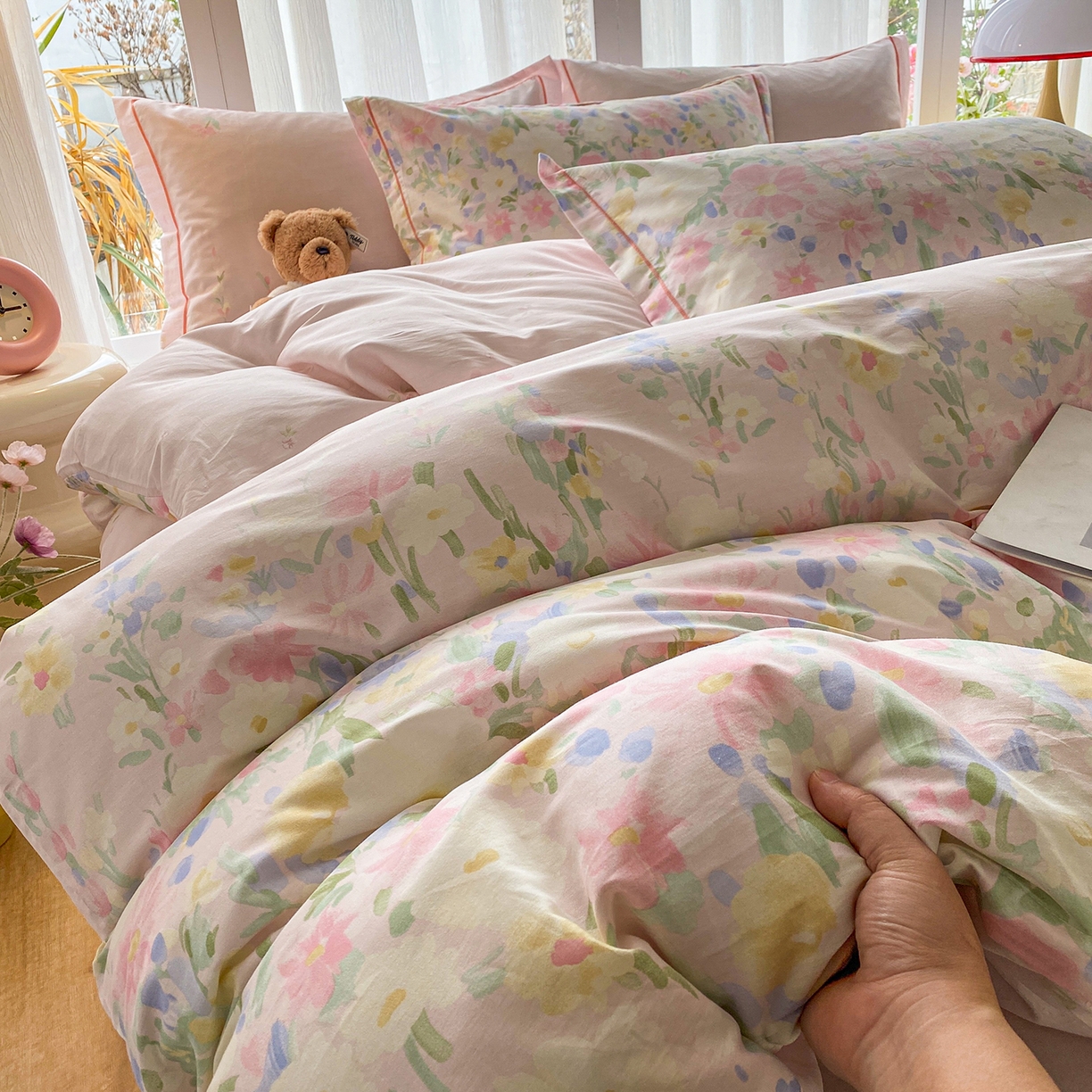 91家纺网 家纺一手货源 找家纺 钰锦铂2026新款直播爆款全棉四件套13070吊边床单一字绣印花纯棉三件套四件套 浣溪沙-粉