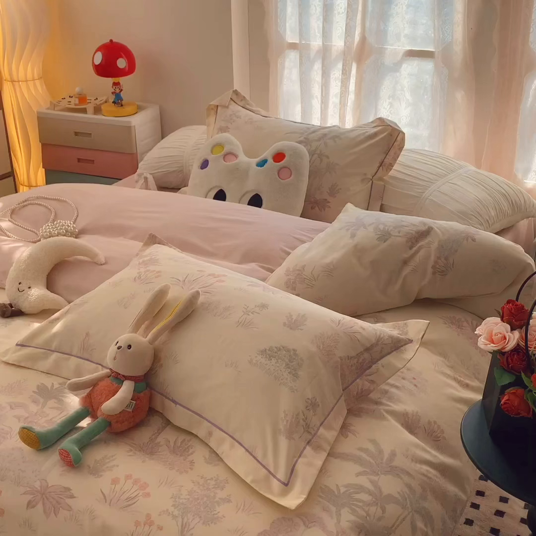 91家纺网 家纺一手货源 找家纺 奈萝家纺 2025新款全棉纯棉小清新印花四件套-第二波 雾迟