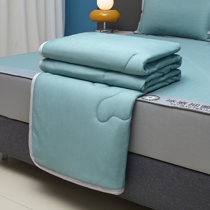 91家纺网 家纺一手货源 找家纺 铺尚美家纺 2026 新款A类复合加厚三明治抗菌碳光冰丝席子凉席三件套 抗菌碳光水丝席床笠款-水绿