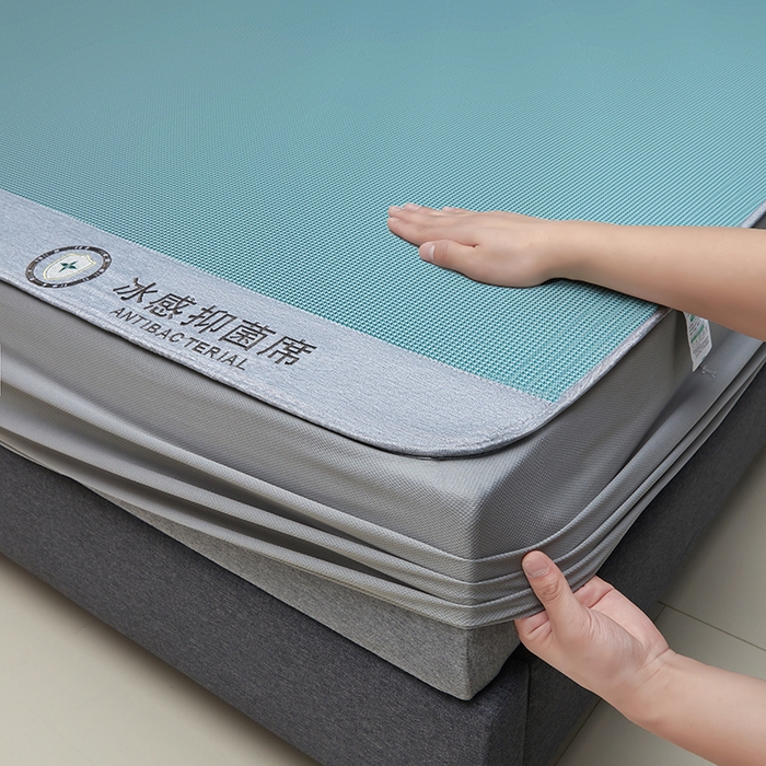 91家纺网 家纺一手货源 找家纺 铺尚美家纺 2026 新款A类复合加厚三明治抗菌碳光冰丝席子凉席三件套 抗菌碳光水丝席床笠款-水绿