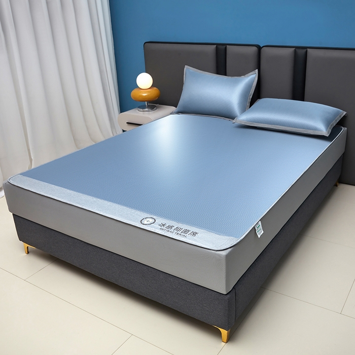 91家纺网 家纺一手货源 找家纺 铺尚美家纺 2026 新款A类复合加厚三明治抗菌碳光冰丝席子凉席三件套 抗菌碳光水丝席床笠款-天蓝