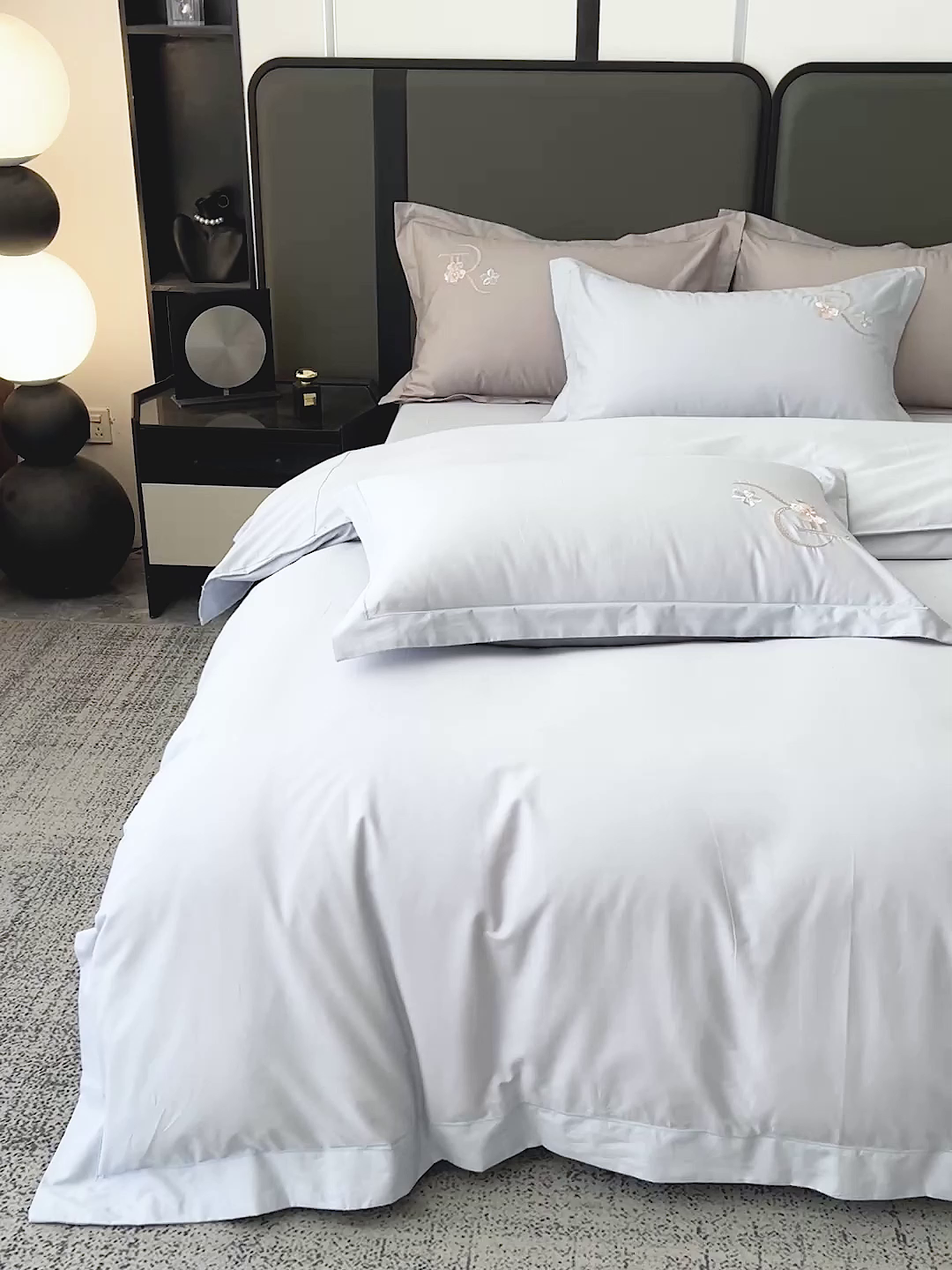 91家纺网 家纺一手货源 找家纺 AB家纺  2026年新款全棉绣花四件套—春妍 春妍-浅蓝