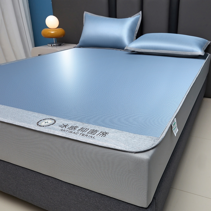 91家纺网 家纺一手货源 找家纺 铺尚美家纺 2026 新款A类复合加厚三明治抗菌碳光冰丝席子凉席三件套 抗菌碳光水丝席床笠款-天蓝